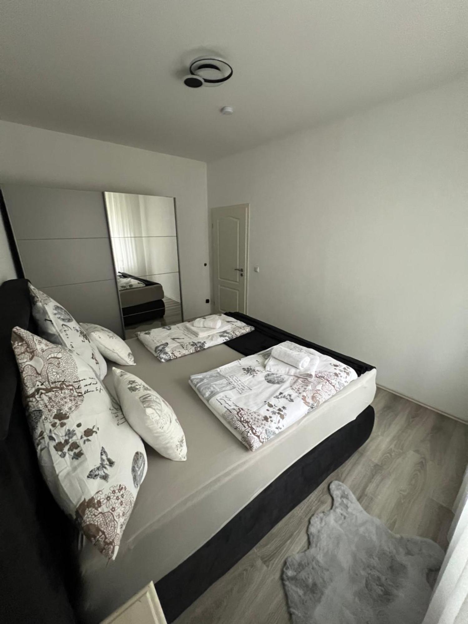 Apartment 1 In Duisburg-Mitte, Altstadt מראה חיצוני תמונה
